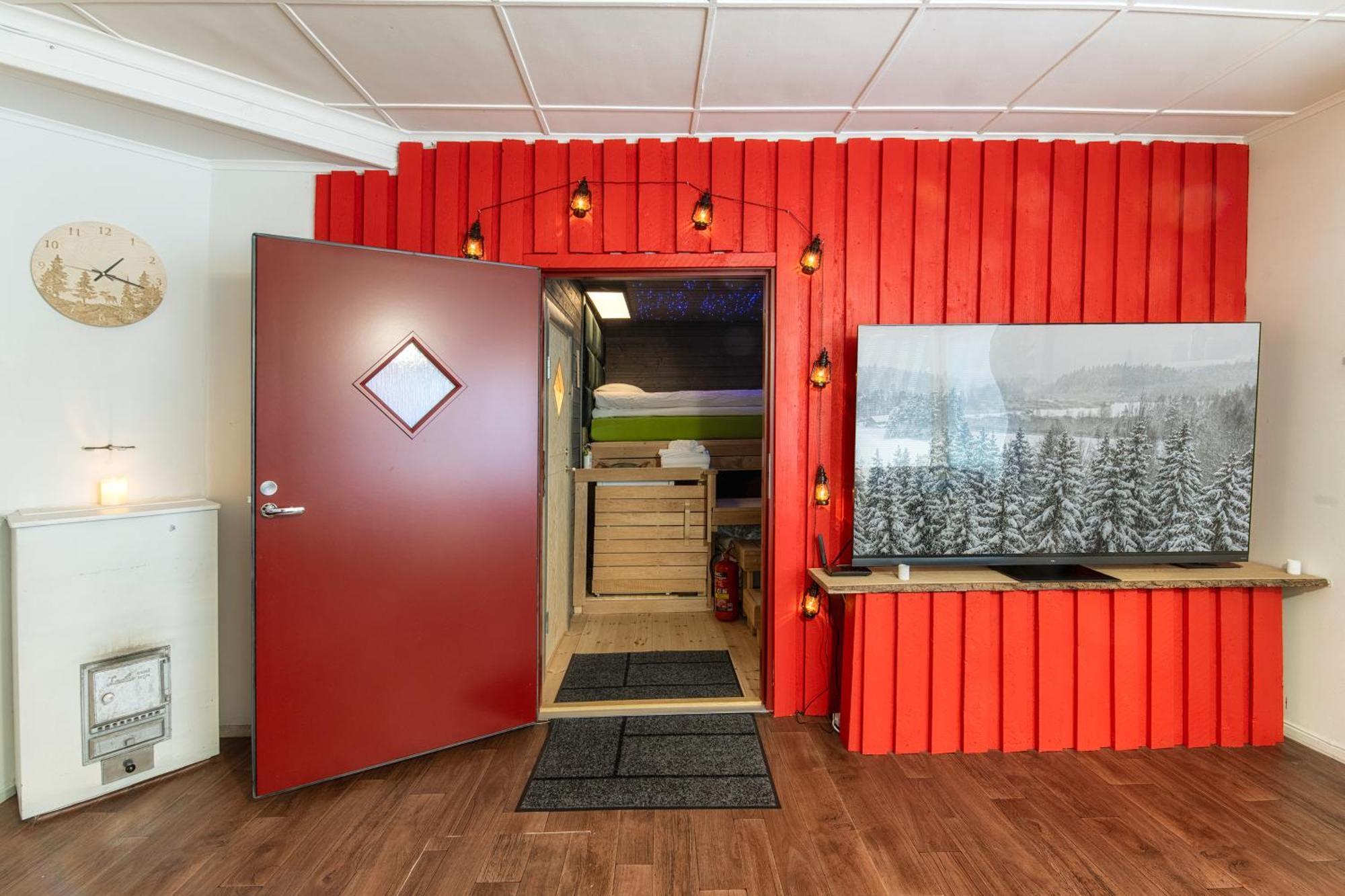 Kalle'S Unluxury Guest House Cl0Sed From 1St Of Feb 2025 Helsinki Szoba fotó